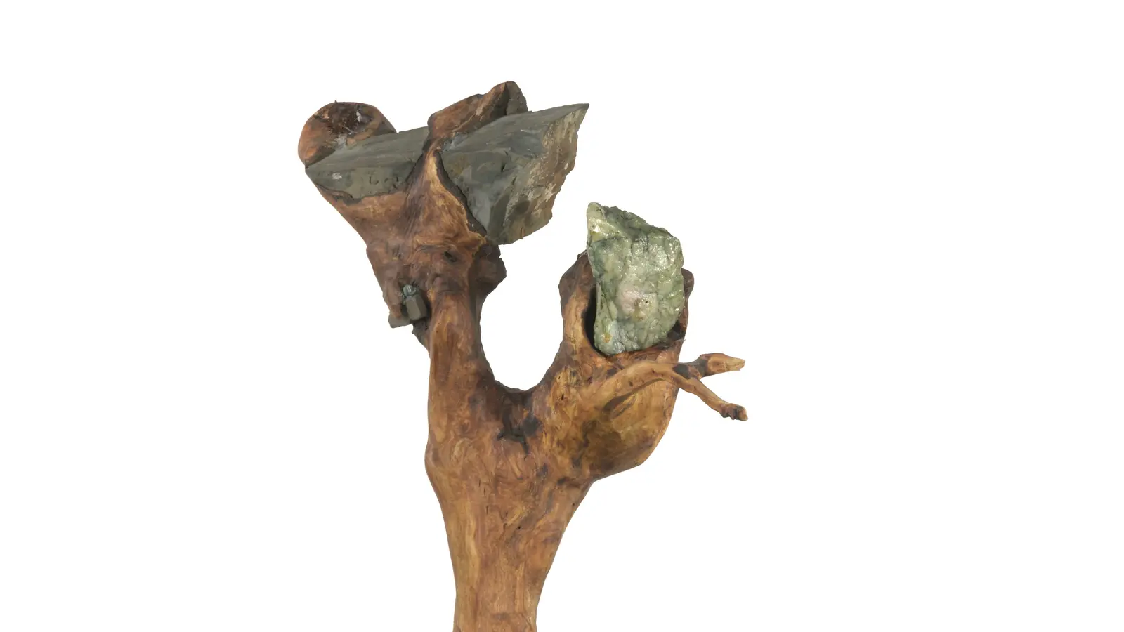 Figure animale — forme bondissante (oiseau / félin) sculptée dans bois torturé, pierre verte encastrée, base ronde peinte. — vue 2