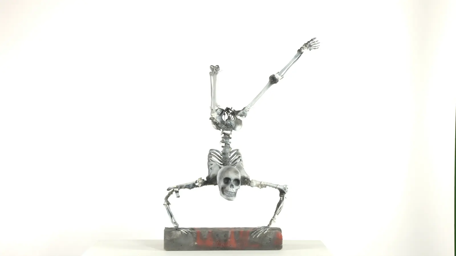 L'acrobate, œuvre de Robert Bibeau