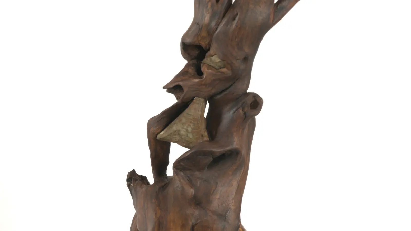 Totem racine + pierres — bois trouvé/raciné contorsionné en S vertical, pierres encastrées. — vue 2