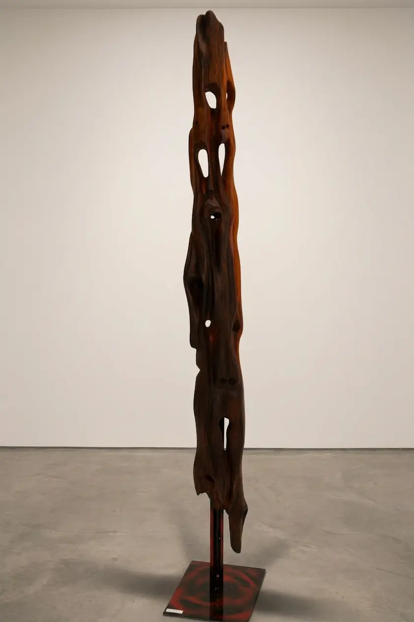 Yin-Yang, dans un espace d’exposition épuré